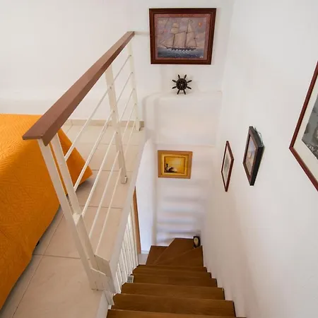 Holiday home Quintessence Villas Neakitos
